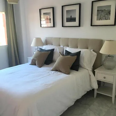 Beautiful Penthouse With Sea View Apartment *